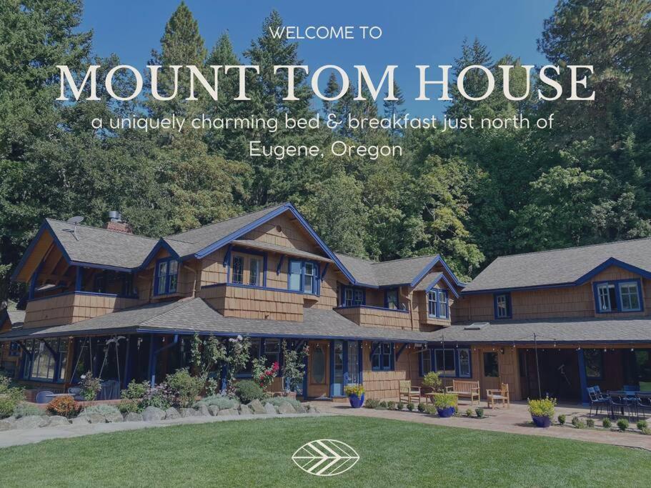 Harrisburg Mount Tom House Bed & Breakfast エクステリア 写真